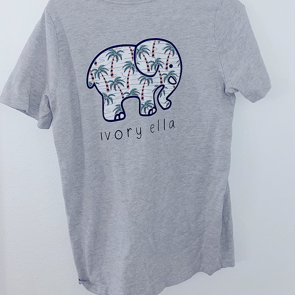 COPY - Women’s medium Ivory Ella Gray Tee